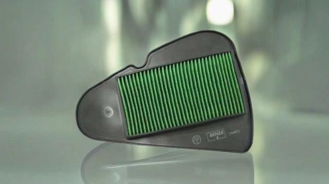 Cara Membersihkan Filter Udara Motor Matic, Jangan disemprot