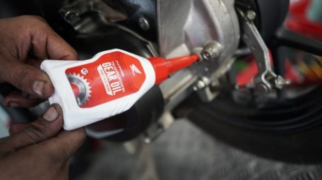 ganti oli gardan Kapan Ganti Oli Gardan Motor Matic yang Tepat?