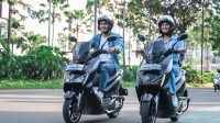 Apakah naik motor listrik harus punya SIM? Simak aturan yang berlaku, jenis SIM untuk motor listrik, dan ketentuan berkendara di jalan umum.